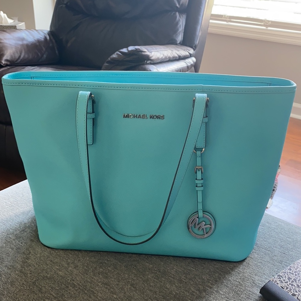 AUTHENTIC Michael Kors Purse